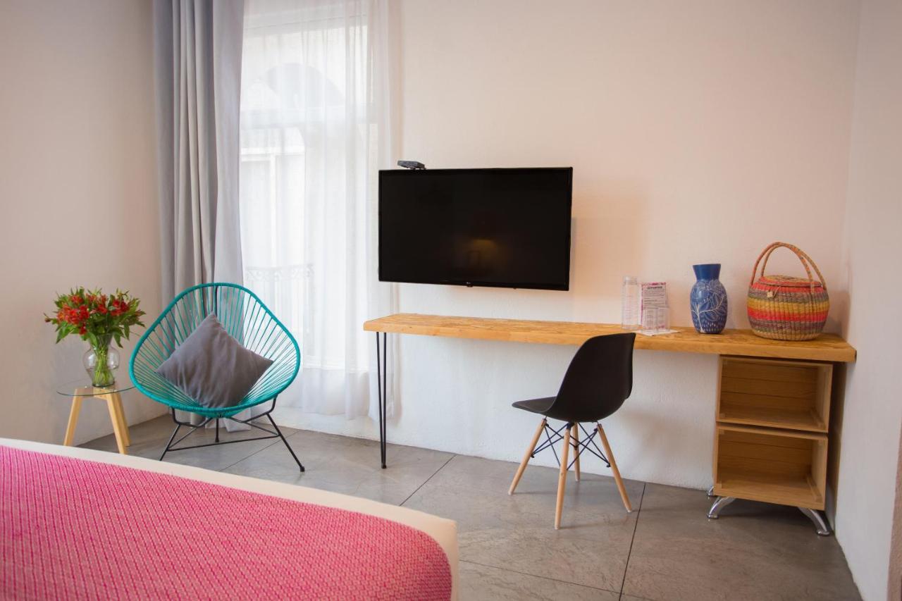 Hotel Mama Carlota ケレタロ エクステリア 写真